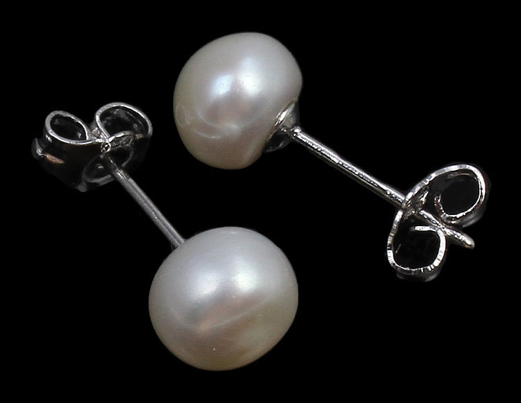 Womens White Pearl Set