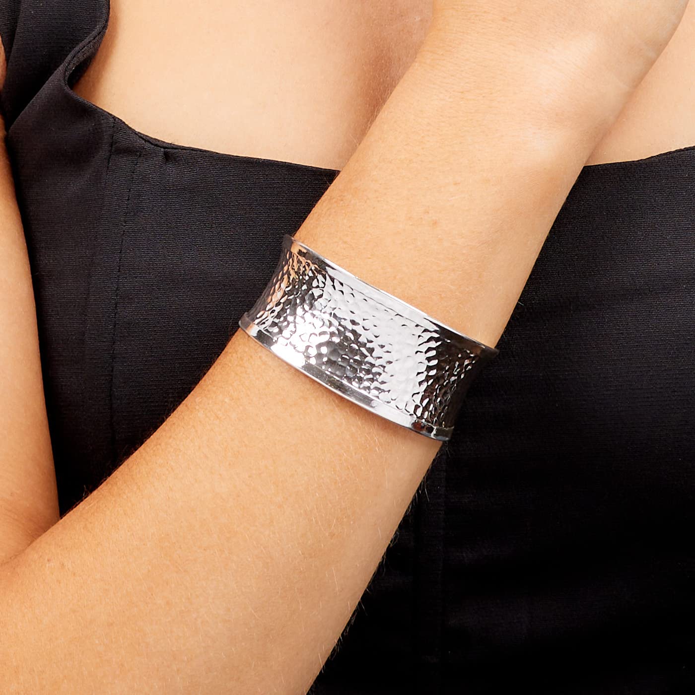womens hammered silver bangle