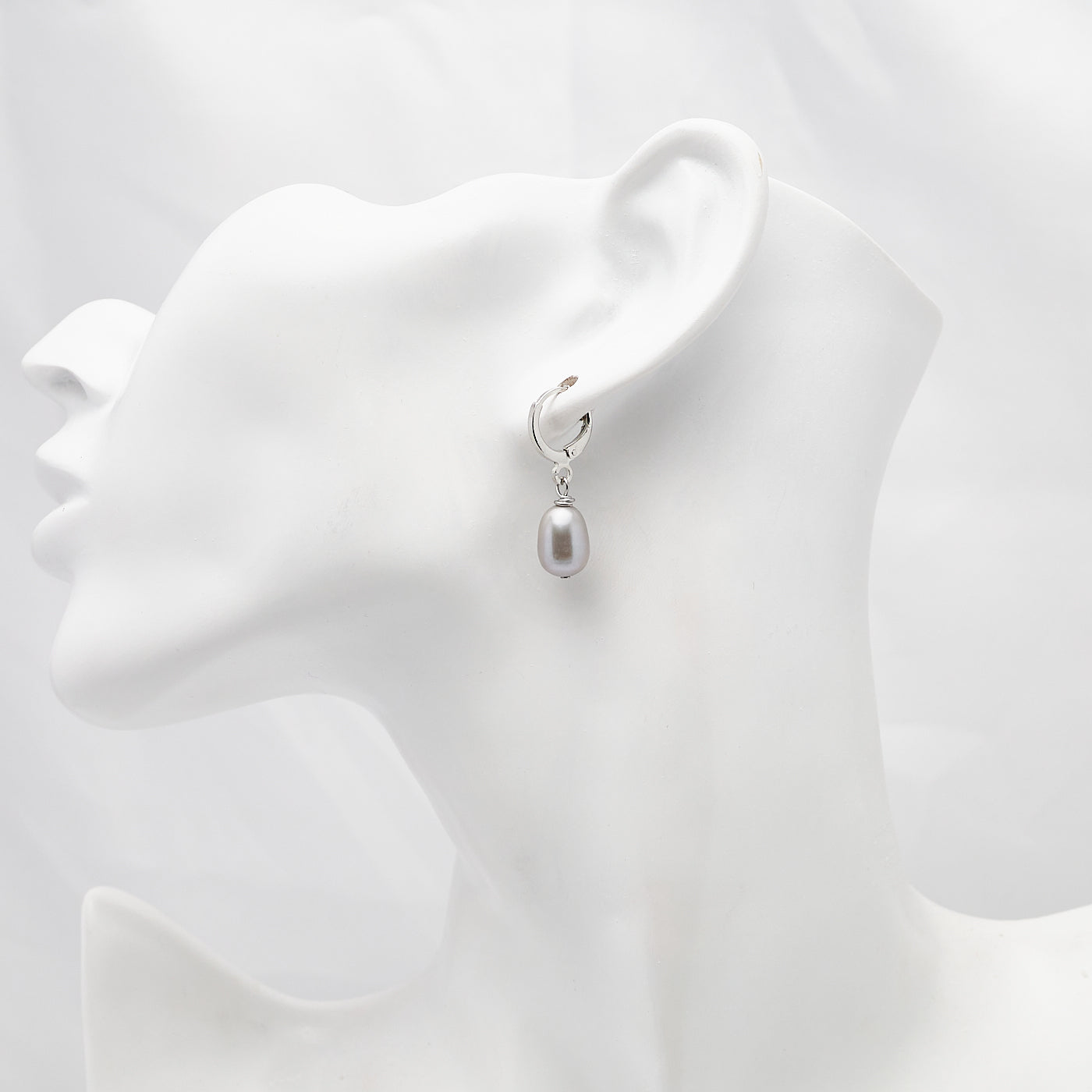 Handmade 8–9mm Freshwater Pearl Drop Earrings for Women Girls – Timeless Elegance, Effortless