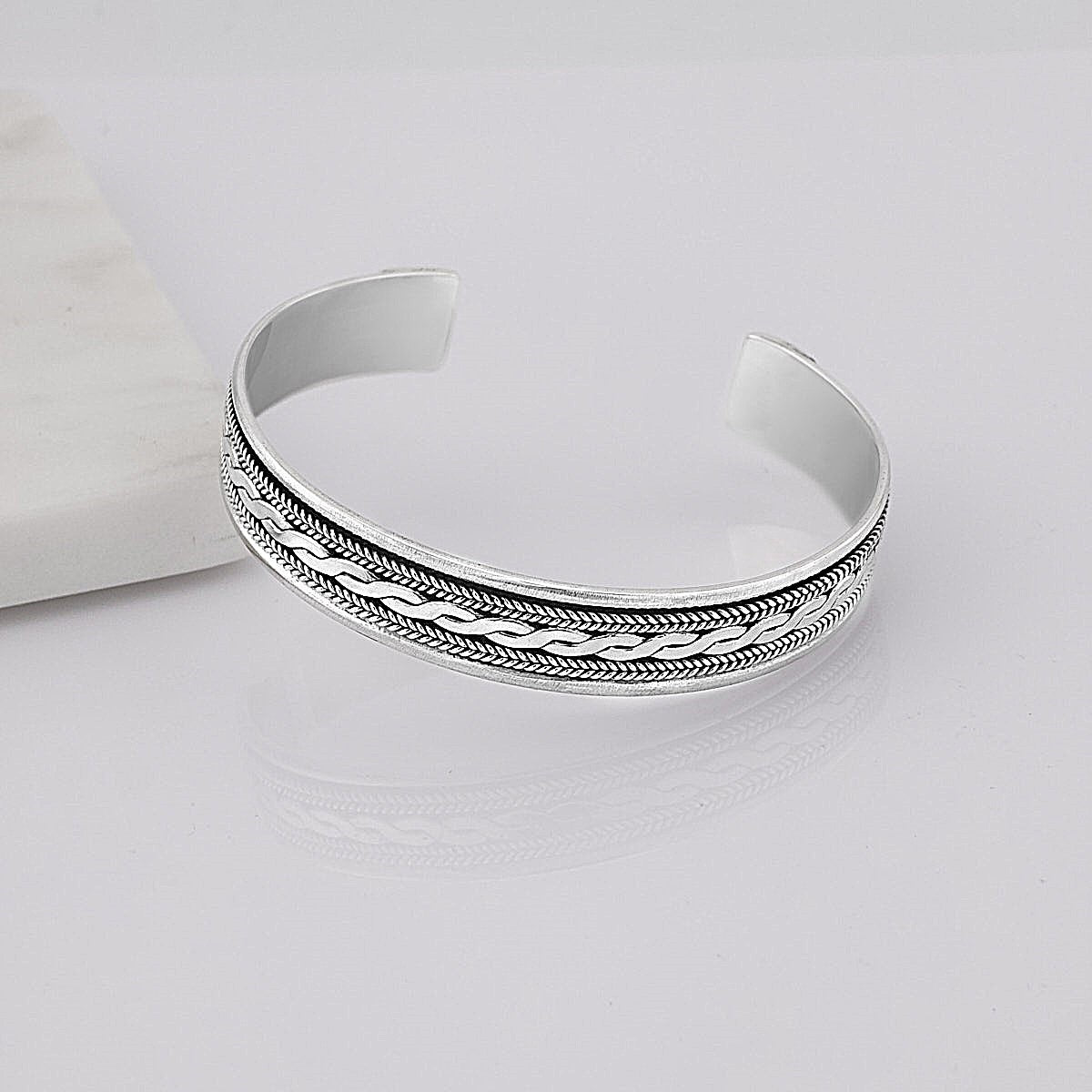 Mens and Womens Sterling Silver Bangle