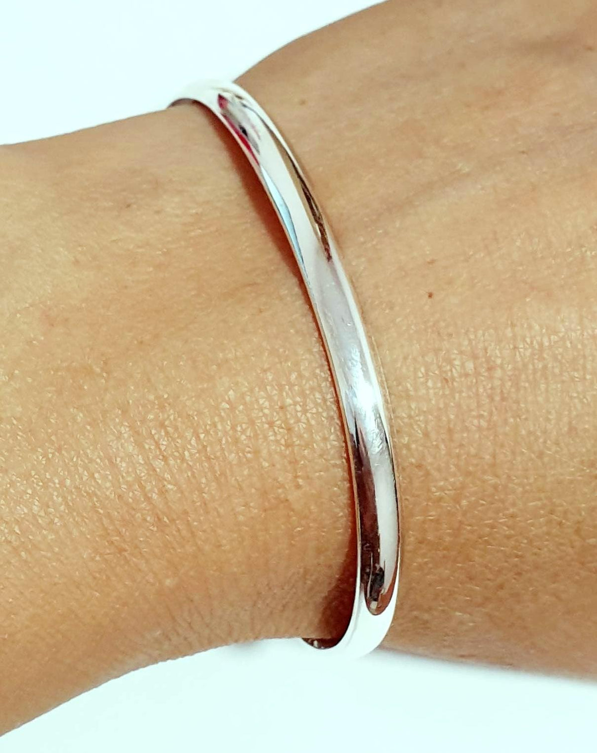 Women’s Handcrafted 925 Sterling Silver Plain Cuff Bangle – 5mm