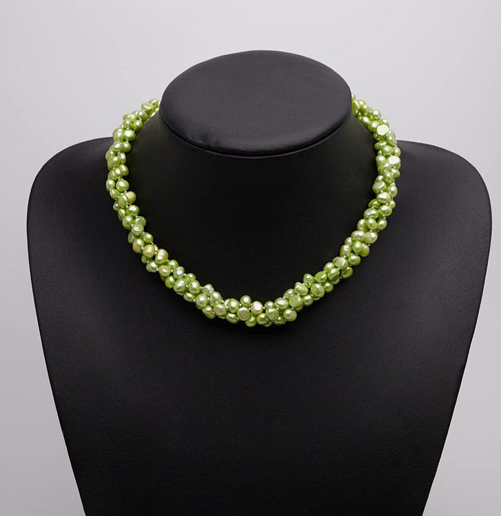 Beautiful Womens Freshwater Pearl Necklace Chunky style