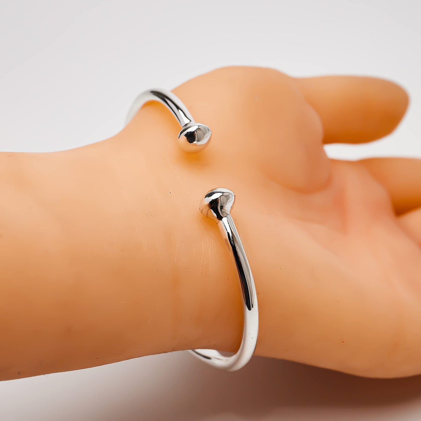 Womens Texture 925 Sterling Silver Bangle | Unique Statement Torque Bracelet – Gift for Her