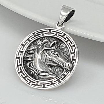 Stunning Men and Womens 925 Sterling Silver Pendant Greek Gorgon Horse Pendant