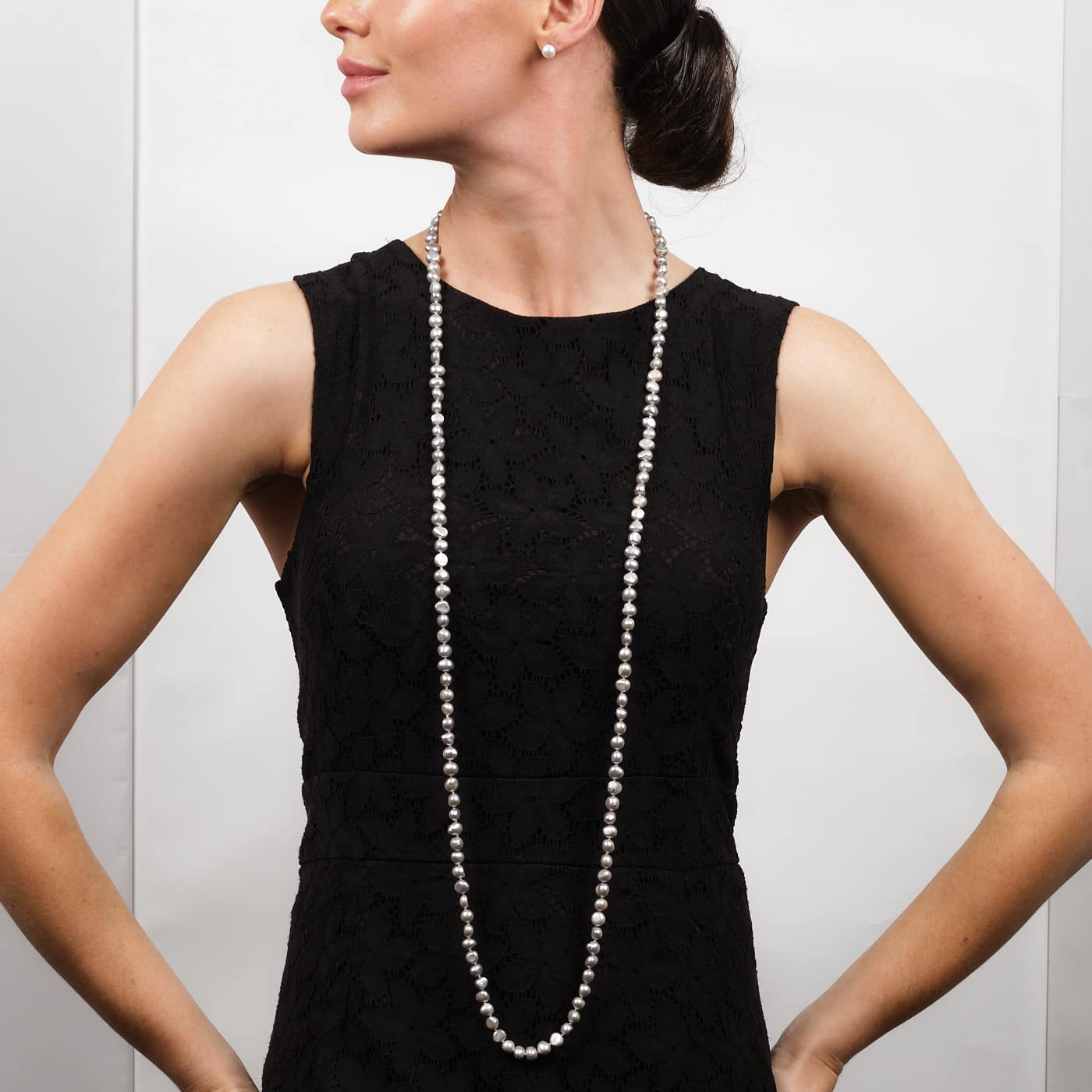 long pearl necklace
